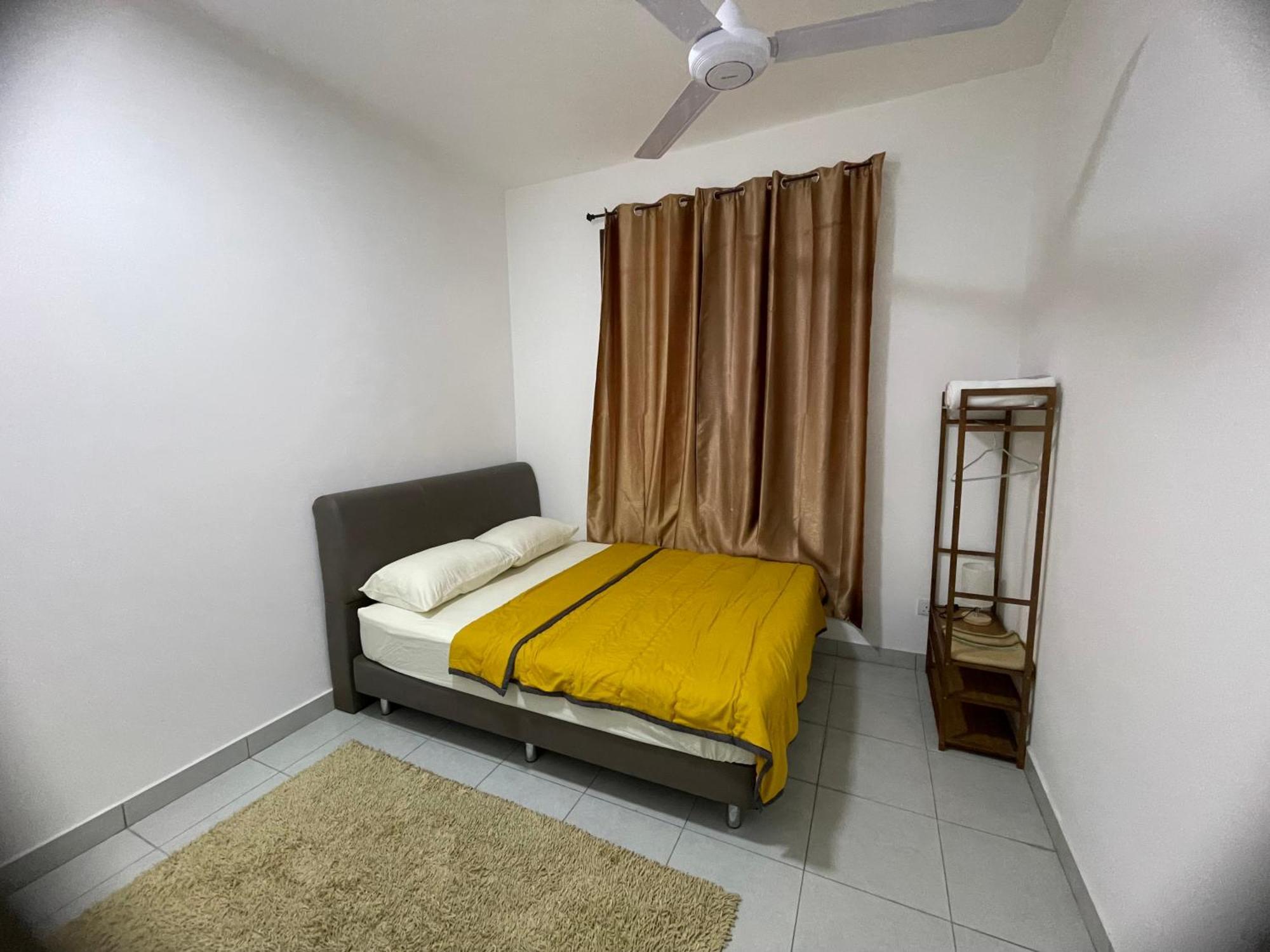 Dm Homestay スクダイ エクステリア 写真
