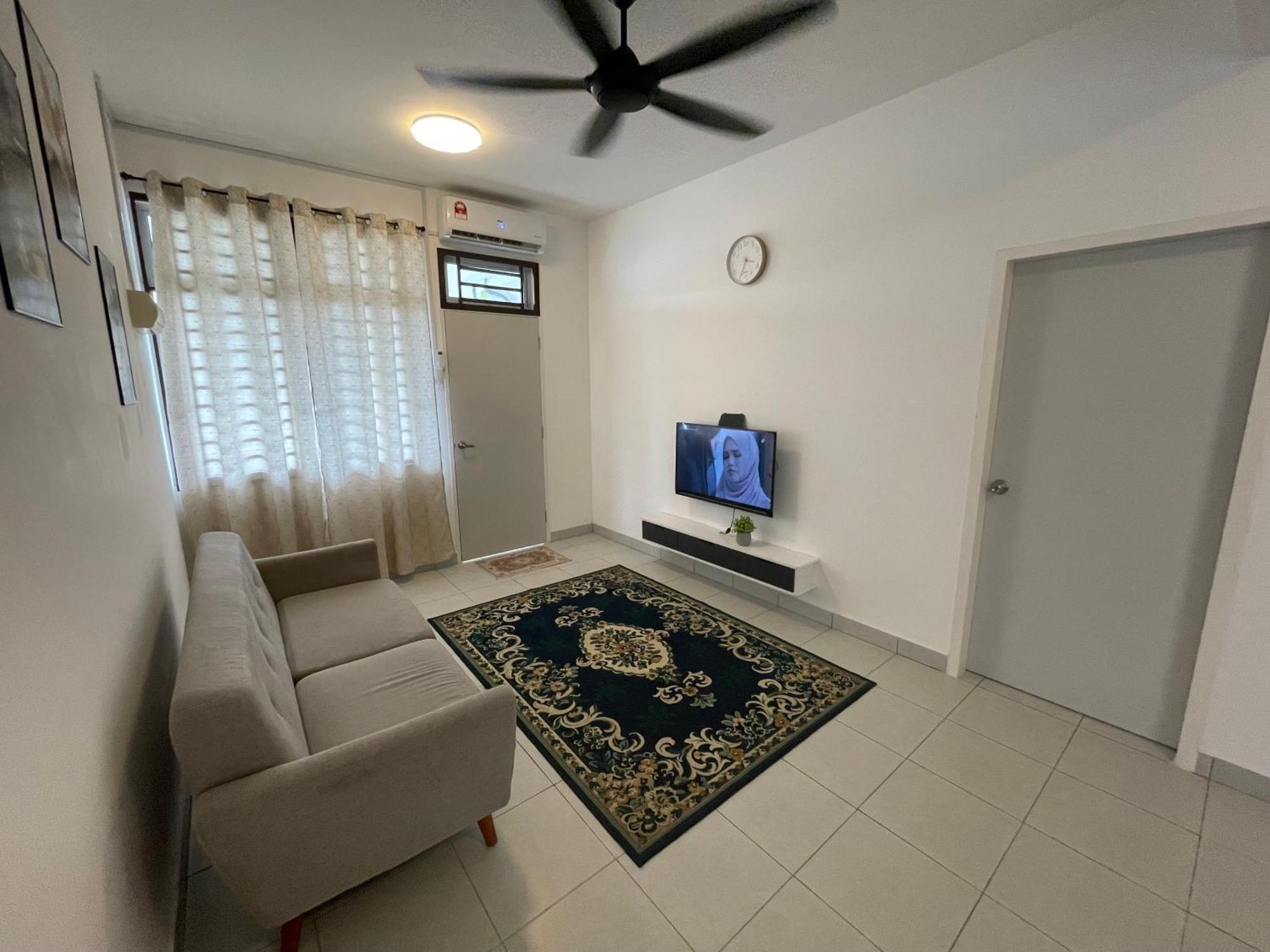 Dm Homestay スクダイ エクステリア 写真
